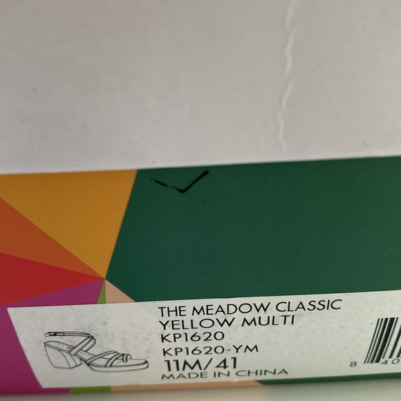 Woman’s Shoes - Picture 8 of 8